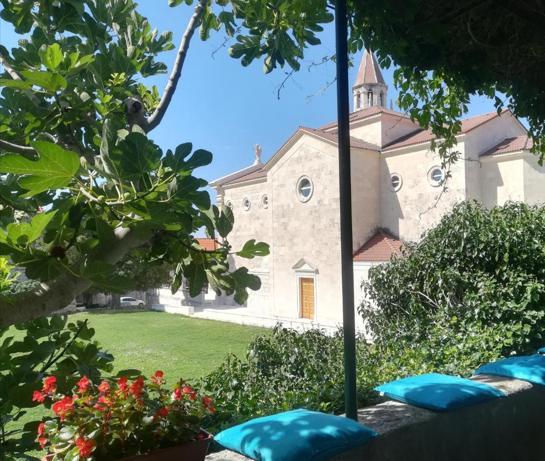 Dida Roko, Rustikalni Apartman S Terasom Kaštela 외부 사진