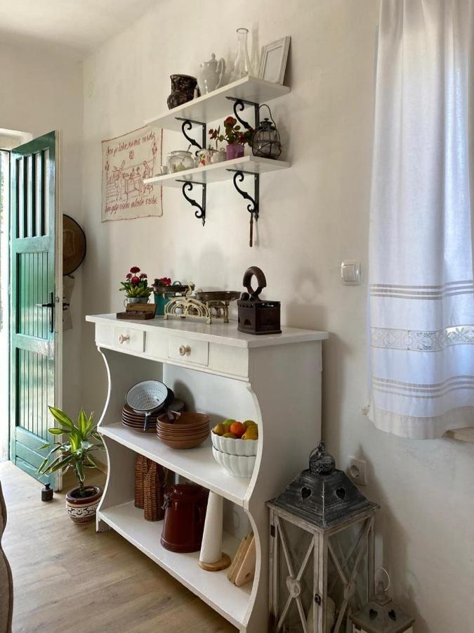 Dida Roko, Rustikalni Apartman S Terasom Kaštela 외부 사진