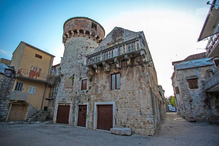 Dida Roko, Rustikalni Apartman S Terasom Kaštela 외부 사진