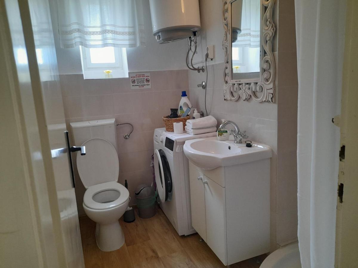 Dida Roko, Rustikalni Apartman S Terasom Kaštela 외부 사진